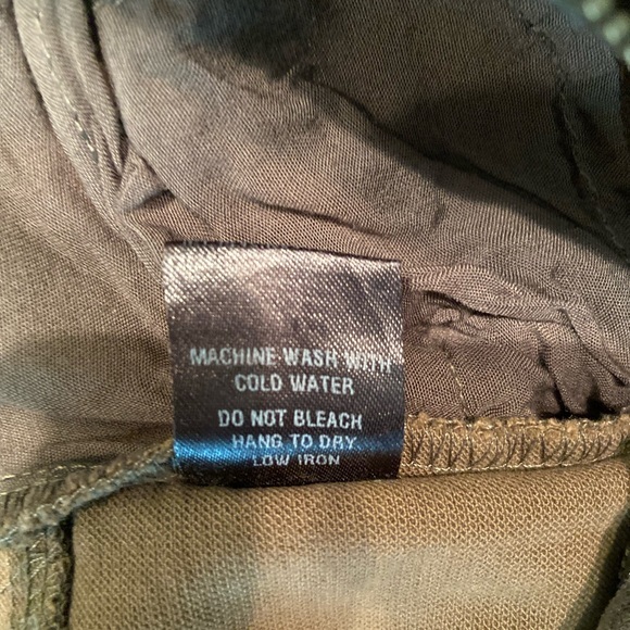 Olivaceous, camo ankle stretch pants, size S - Picture 5 of 8